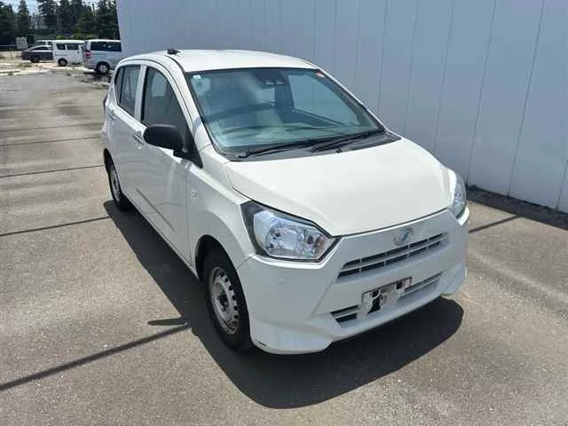 Daihatsu Mira e:S LA350S 2019